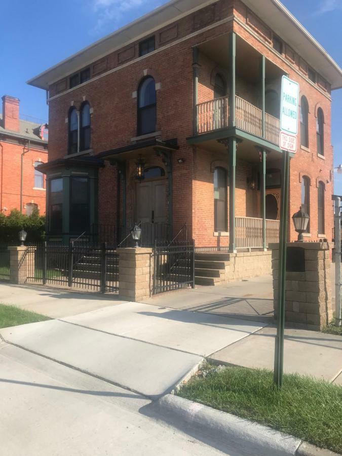 The Cochrane House Luxury Historic Inn Detroit Exterior photo